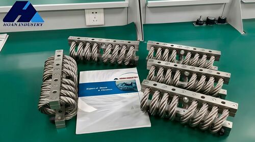 ความแม่นยําที่แข็งแกร่ง: JGX Series Wire Rope Isolator Solutions สําหรับการวัดความแม่นยํา