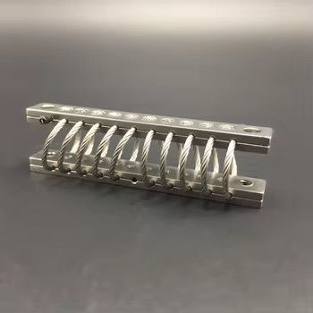 เครื่องแยกความสั่นสะเทือนจากเชือกสายเหล็ก ที่ทนทานสภาพอากาศสูง JGX-0480A-61A สําหรับสภาพแวดล้อมที่รุนแรงในการทําเหมืองพลังงาน